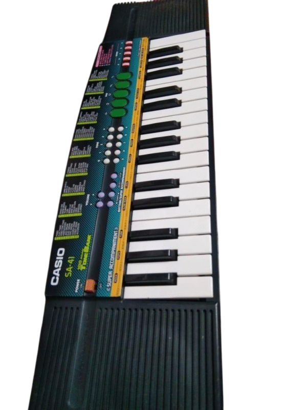 Refurbished Casio SA-41 100-tone mini keyboard with 32 keys, ideal for beginners and kids